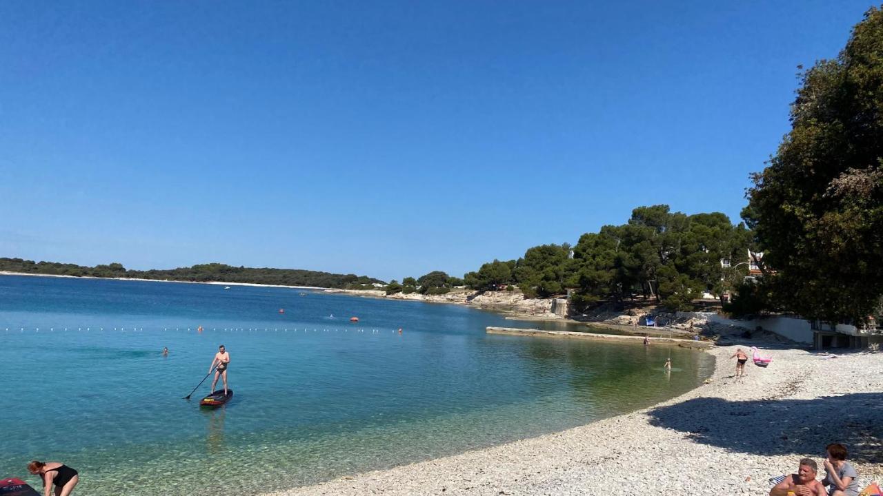 Villa Holiday Banjole Eksteriør bilde